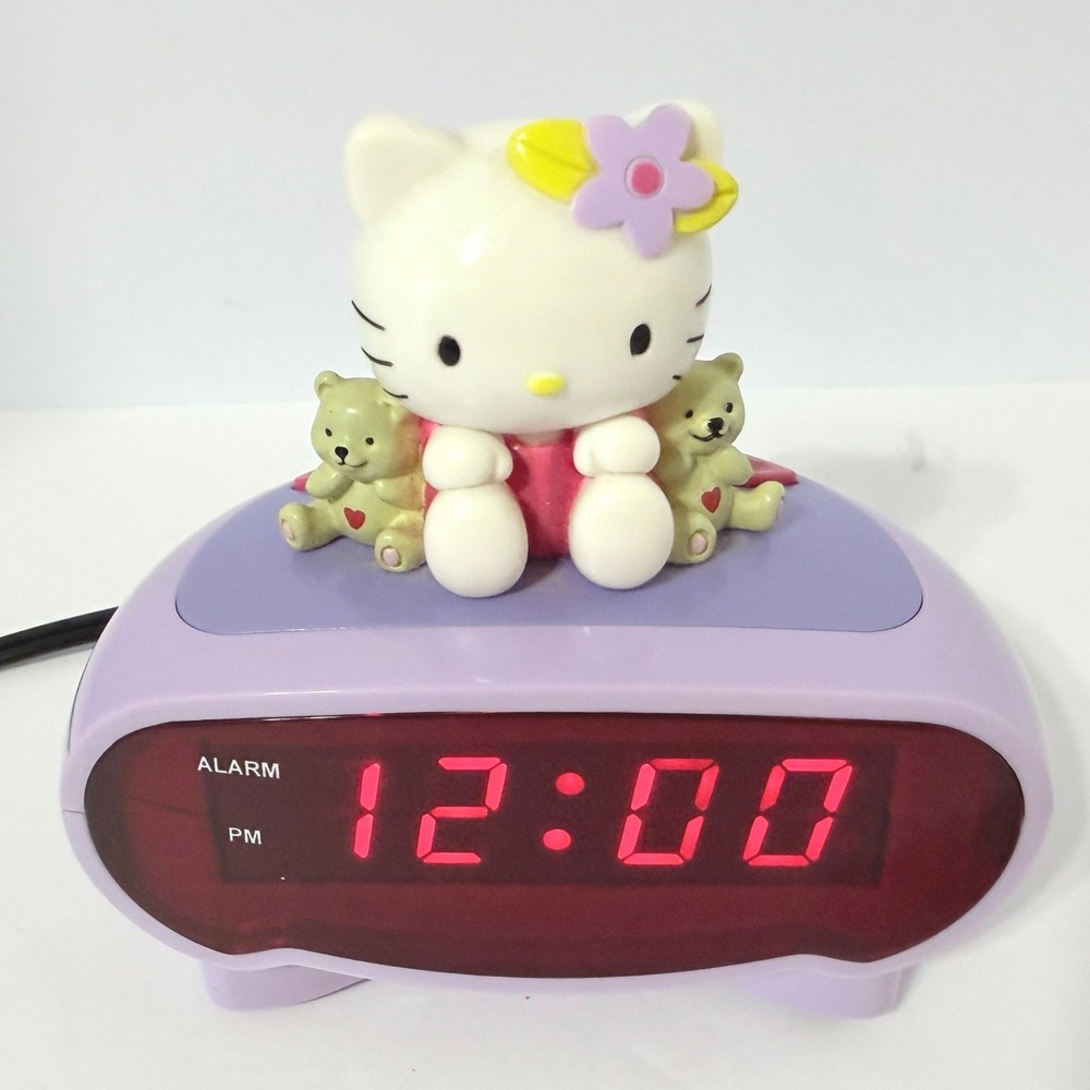 Sanrio Hello Kitty Digital Alarm Clock Purple 2004 Vintage BC-HKC215 LED Display
